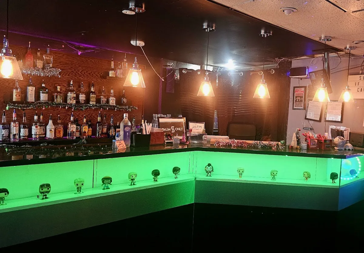 Echo Karaoke On Bloor